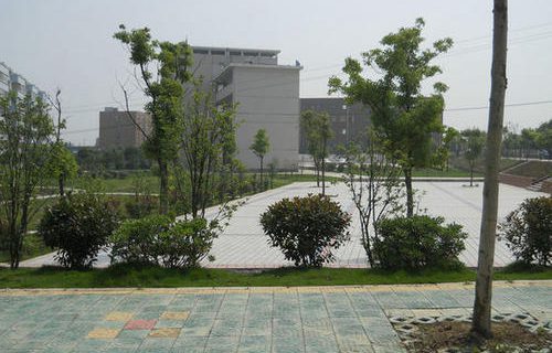 合肥汽车机械技术学校图片