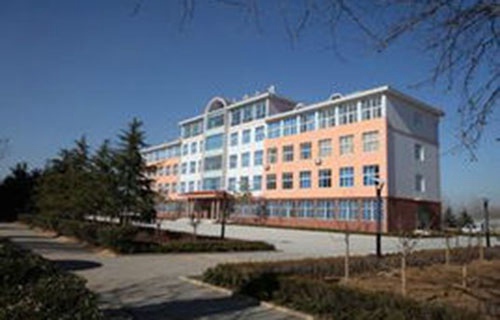 莱西成人中等专业学校图片