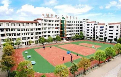 莱西成人中等专业学校图片