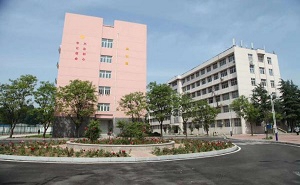 平顶山财经学校图片
