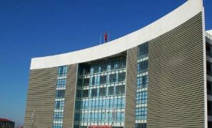 山东烟台建文学院中专部图片