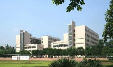 重庆五一高级技工学校图片