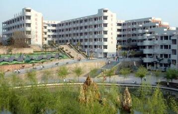 重庆市三峡水利电力学校图片