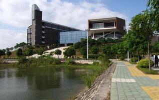 重庆市轻工业技工学校图片