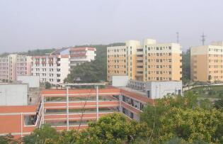重庆市巴南职业高级中学图片