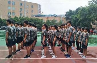 扬州市技工学校图片