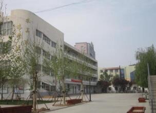 建湖县二职中图片