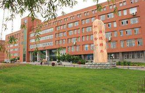 山西工业管理学校五年制大专图片