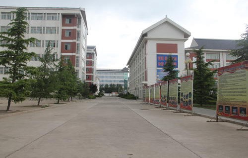 山西师范大学临汾学院五年制大专图片