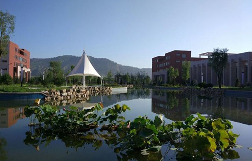 山东物资学校图片