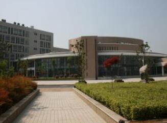 盐城第二职业高级中学图片