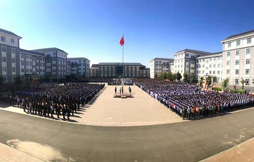 山东文登第五职业高中图片