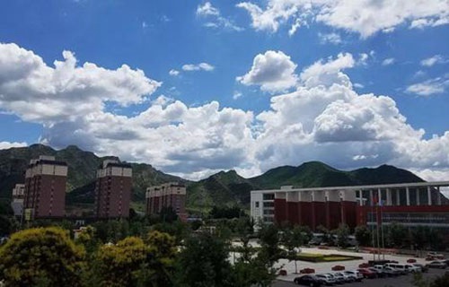 济南第三职业中等专业学校图片