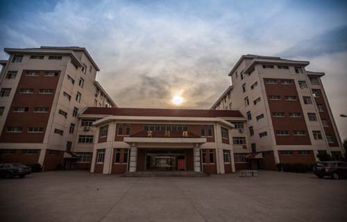 浙江治金机械技工学校图片