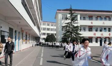 潍坊寒亭区技工学校图片