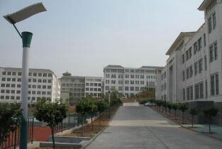 潍坊服务技工学校图片