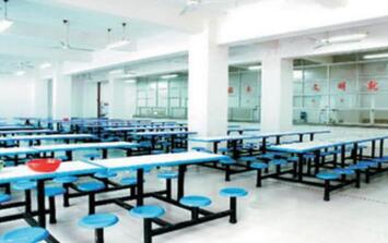 保定机械电子技工学校图片
