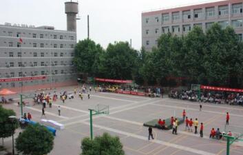 陕西工程科技高级技工学校图片