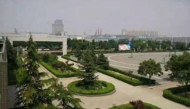陕西汽车技工学校图片