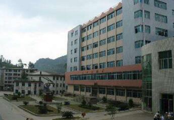 诸暨市技工学校图片