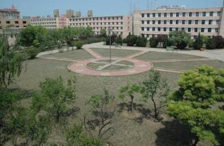 中铁山桥集团高级技工学校图片