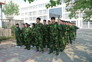 中铁山桥集团高级技工学校图片