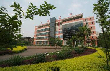 徐州建材职工中等专业学校图片