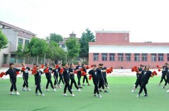 陕西渭南商贸技工学校图片