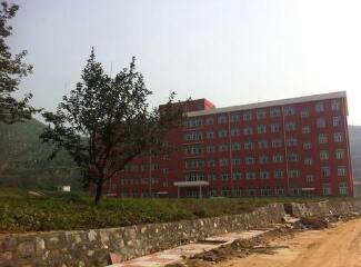 河北省艺术职业学院图片