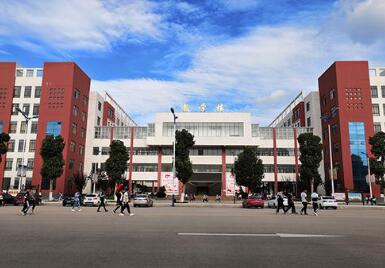 曲靖富源职业技术学校图片