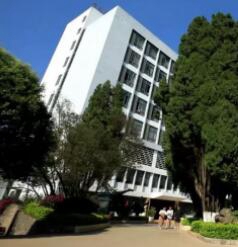 云南经贸外事学校图片