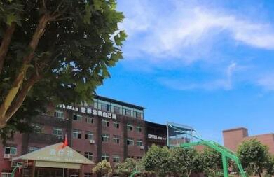 西安工程技术学校图片