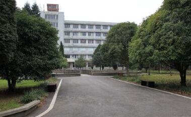 西安测绘职工中等专业学校图片