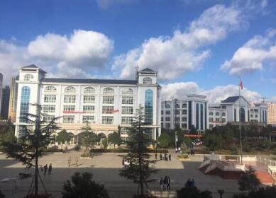 会泽职业技术学校图片