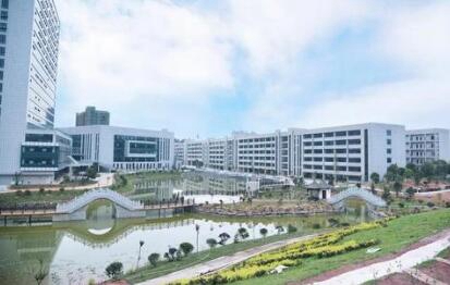 陕西工商职业学院五年制大专图片