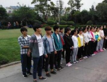 云南耀兴卓越技工学校图片