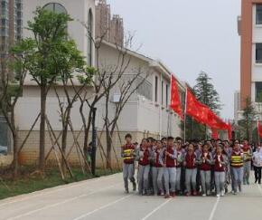 宜良县职业高级中学图片