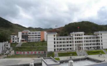 富宁县民族职业高级中学图片