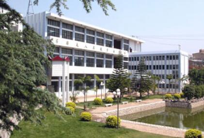 保山中医药高等专科学校五年制大专图片