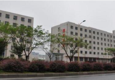 大连开发区技工学校图片