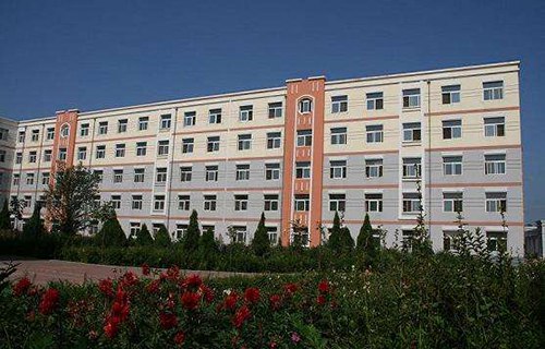 昆明市东川区体育职业中学图片