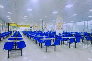 沈阳孙进技工学校图片