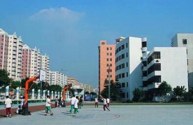 沈阳市公用事业技工学校图片