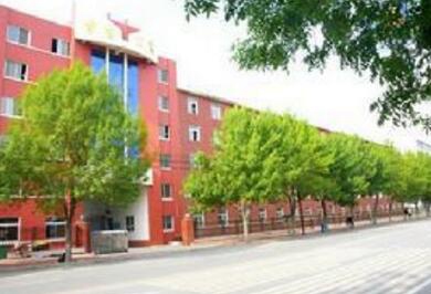 盘锦北方工业学校图片