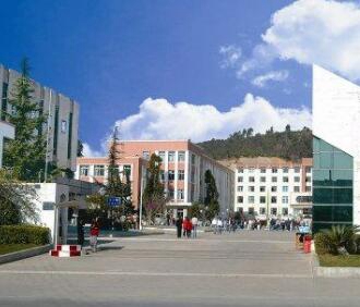 云南省财经学校图片