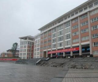 云南省建筑材料工业学校图片