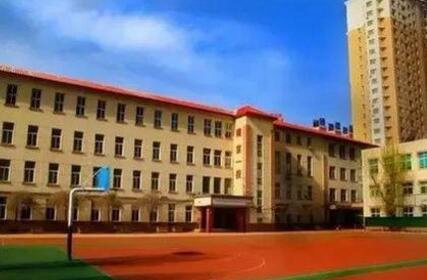 沈阳市商贸学校图片
