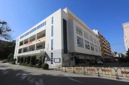 广西经贸职业技术学院图片