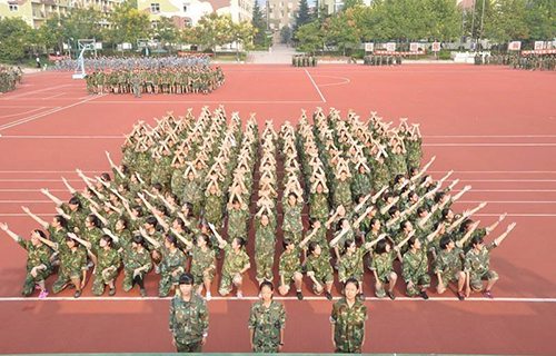 广西轻工技师学院图片