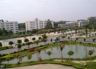 北海电子职业技术学校图片